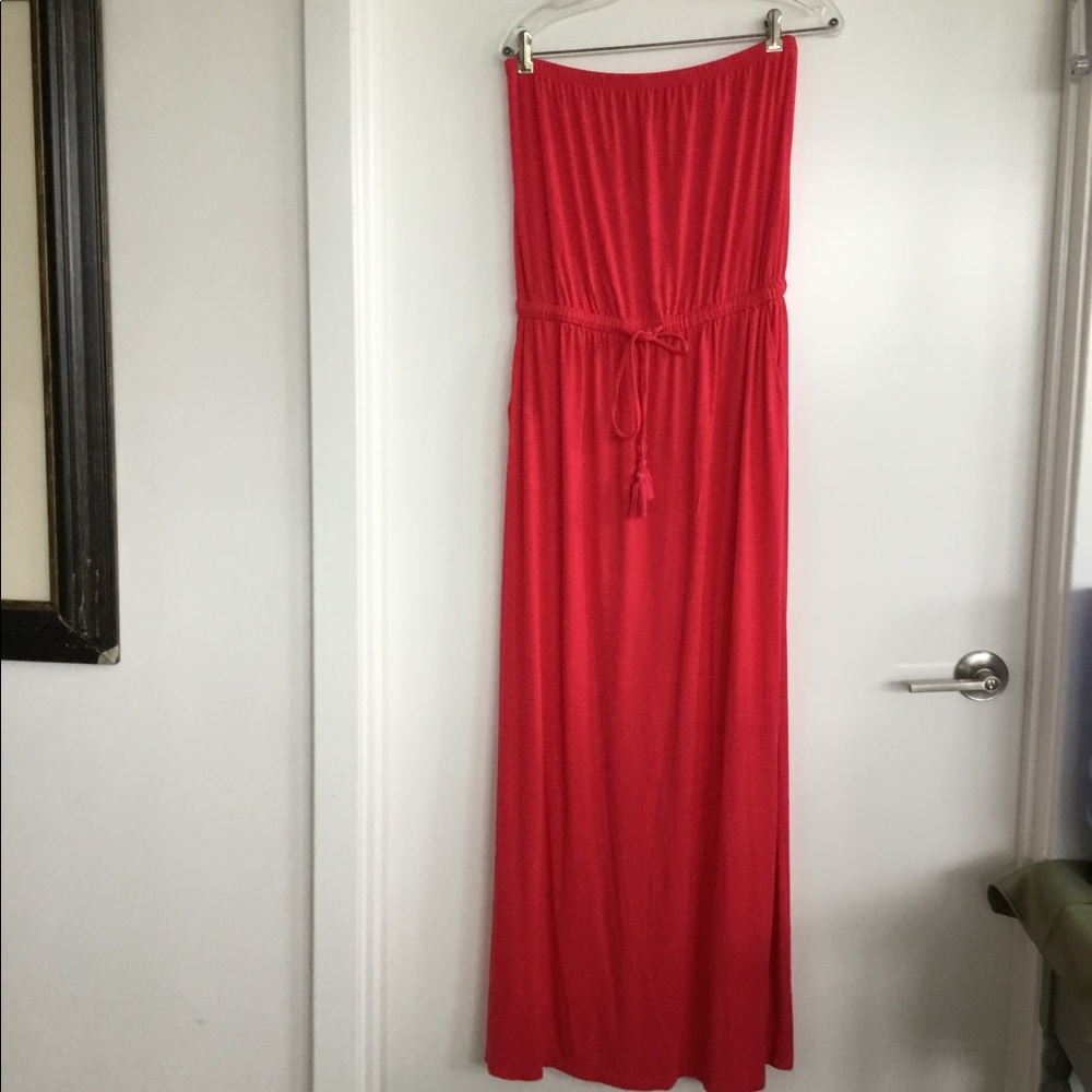 Sleeveless Maxi Dress $40, Size  Medium.